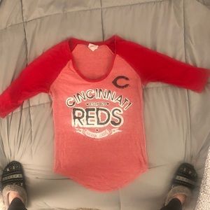 Women’s Cincinnati Reds Shirt